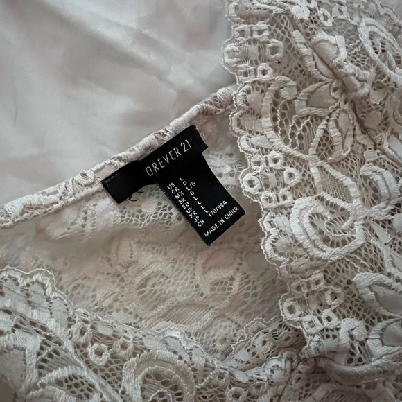 Forever 21 laced tank - Picture 2 of 2